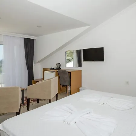 Ξενοδοχείο με διαμερίσματα Kerem Göcek