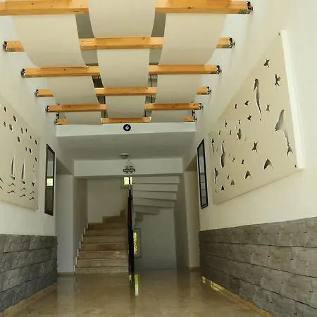 Ξενοδοχείο με διαμερίσματα Kerem Göcek