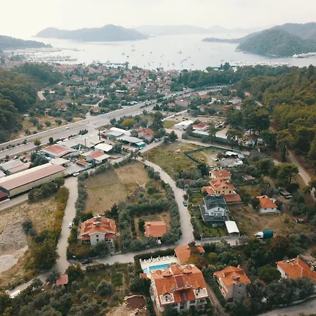 科瑞姆公寓酒店 4*